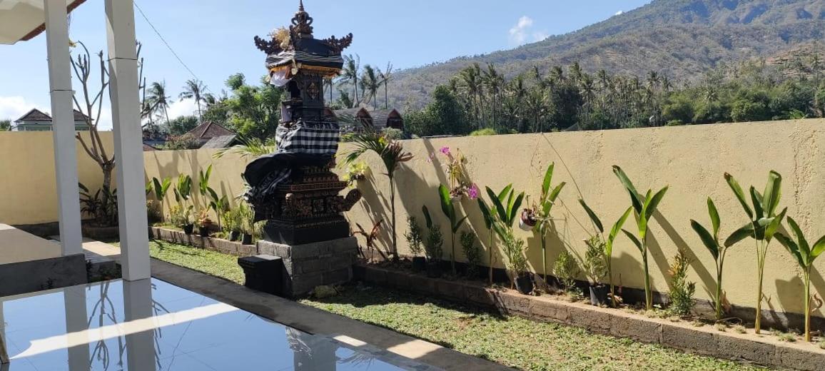 Amed Yudhadewata Hotel ภายนอก รูปภาพ